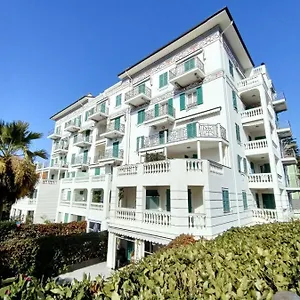 Palace Britannique Love&magic In Bordighera