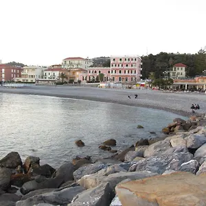 La Casa Della Zia Ferienhaus